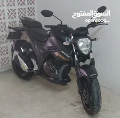  1 دراجة سوزوكي جيكسر 250