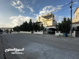  5 فيلا مستقلة للبيع في جرين لاند ناعور حديقة كبيرة