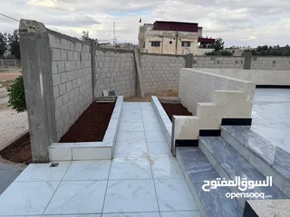  10 منزل مستقل للبيع