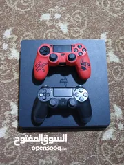  1 بلستيشين 4  معها ايدين عدد إثنين  و سلك HD