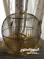  3 قفص طيور حب بحالة الوكالة