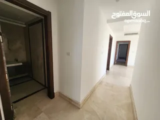  5 شقة فارغة للبيع بين الدوار الرابع و الخامس(عدد 2 ) - ref: 14611