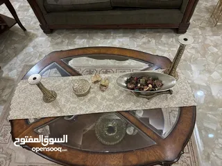  8 طاولات و اكسسوارات