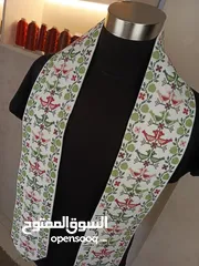 19 كاب مطرز ،طواقي مطرزه ،طواقي تخرج مطرزه ،وشاحات مطرزه ،تيشرتات مطرزه ،هودي مطرزه