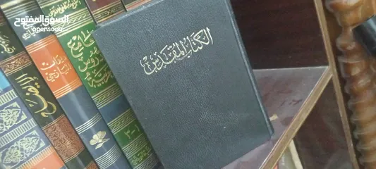  14 كتب كثيييير للبيع طبعا ما قدرت اصورهن كلهن