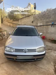 3 سيارة جولف موجودة في قبلان