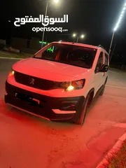  4 بيجو ريفتر 2022 ترخيص 23