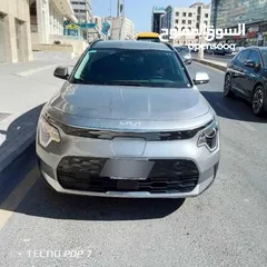  4 لقطة لقطة بسعر حرق حرق كيا نيرو كهربة 2024