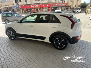  4 كيا نيرو 2023