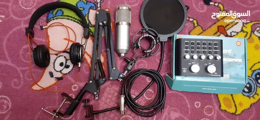  1 ادوات تسجيل مايك كوندينسر m800 مع كرت صوت v8 بحال  الوكاله استعمال قليل مع فانتوم بور جديد