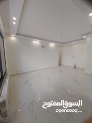  6 الرابية 200م ورف بناء40م 30م وتراس 60مبسعر مغري