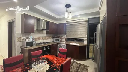 3 شقة مميزة مفروشة بالكامل للايجار