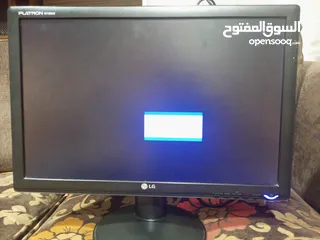  1 شاشة LG أصلية 19 إنش – موديل W1934S بحالة ممتازة