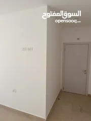  9 شقة مشطية جاهزة للبيع