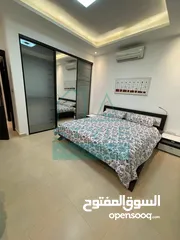  18 شقة طابق اول  مساحة الشقة 210 متر مربع خلف السفاره السعودية