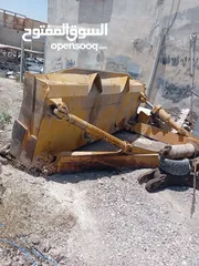  1 شفرة بلدوزر d8L بحالة جيدة