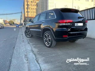  6 Jeep grand cherokee limited 2021