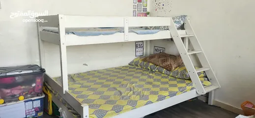  1 Kids bunk bed