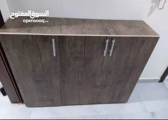  2 خزانه احذيه مع مرايه