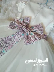  3 فستانين سهرة لعمر من 9.8 شبه جديد مع بالورينا بيضاء نمرة 33  للفستان. دانتيل التواصل واتس اب