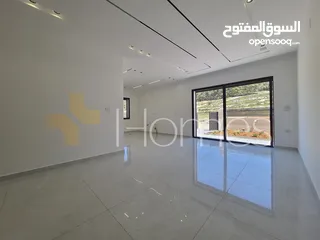  3 شقة ارضية بمدخل خاص للبيع في طريق المطار بمساحة بناء202م