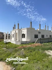  6 منزل مستقل للبيع في منطقة المريجمة-مأدبا بالقرب من الجامعة الأمريكية ومدينة الأمير هاشم الرياضية