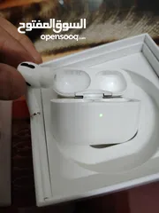  2 Air Pods Pro
