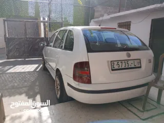  3 سكودا فابيا 2006 اصل عمومي انظف من لبرايفت