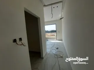  20 للبيع 2 فيلا تاون هاوس كبيره ارضى + 2 تشطيب سوبر ديلوكس For sale 2 large townhouse villas, g+2