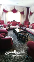  1 طقمين كنب وسكاملات وبرادي