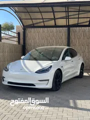  3 Tesla Model 3 Standard Plus