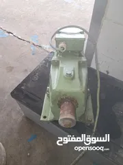  9 مضخة ماء جديدة وماتورات مع جير مستعمل