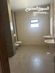 4 فيلا 3 طوابق للإيجار السنوي
