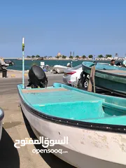  6 قارب للبيع