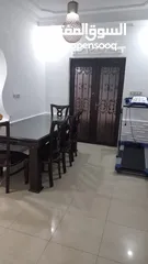  15 شقه من فيلا(غير مفروشة )للايجار طابق اول ب 360 ويوجد شقة صغيره طابق ارضي مدخل مستقل (غير مفروشة)150د