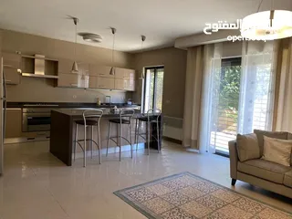  6 شقة فاخرة للبيع في رجم عميش