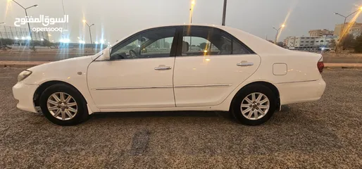  11 toyota camry 2005(2005 تيوته كامري)