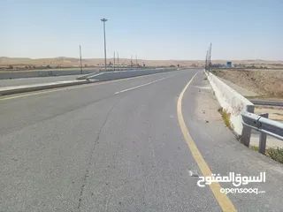  12 الزرقاء الحلابات طريق الشارع الرئيسي باتجاه السعوديه الازرق