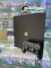  1 بلاستيشن 4 برو 1000جيجا  مع يد اصلية وجميع وصلاتها