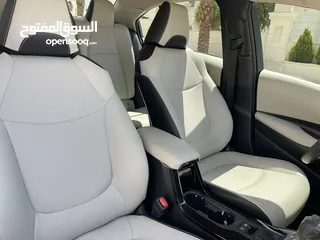  15 تويوتا كورولا 2020 هايبرد لون اسود حره باسم المستورد