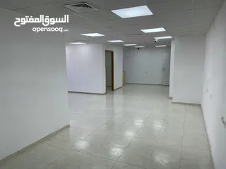  12 مكتب واسع وسط مدينة رام الله للايجار