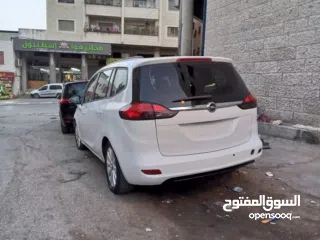  6 اوبل زافيرا 2015