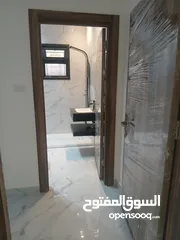  8 قطع اراضي المستنده الطبقه والمستنده موقع مميز لقطه 27500 يوجد فيلا بالبيضاء الأرض 500 البناء 240 متر