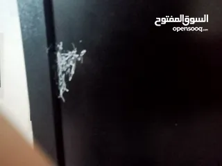  4 acerمستعمل نظيف لم يتم استخدامه الا مره واحده ويعمل بشكل جيد ومع هديه كيبورد+ماوس مجاناً بسعر جيد
