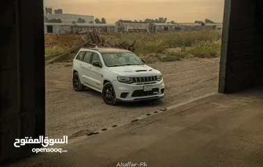  11 Jeep trackhawk