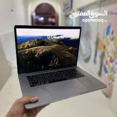  4 MacBook Pro A1990 core i7 16gb ram 2018 touch bar 15 ratina 4gb dadicated graphics