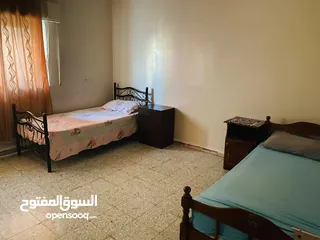  7 غرف للايجار في سكن للبنات