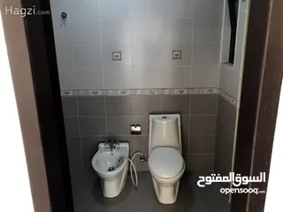  3 شقة غير مفروشة للإيجار 150م2 ( Property 15294 ) سنوي فقط