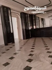  4 شقه في شميساني للبيع بسعر مناسب