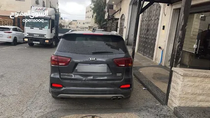 3 كيا سيرانتو 2018